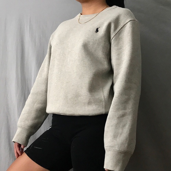 **SOLD**: GREY CREWNECK BY POLO BY RALPH LAUREN - Picture 4 of 5